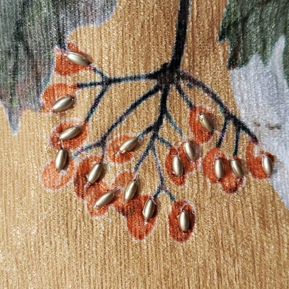 Nicole Miller Home NWT Golden Crushed Velveteen Autumn Table Runner - Picture 8 of 8